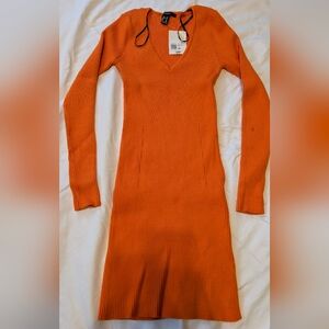 NWT H&M Ribbed Sweater Dress – Orange – Knee Length – M (Very Stretchy)